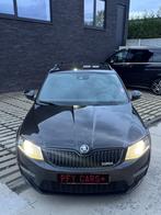 Skoda Octavia RS Black Edition 2.0 diesel 2015 150.000 km, Auto's, Skoda, Automaat, Leder en Stof, Zwart, 5 deurs