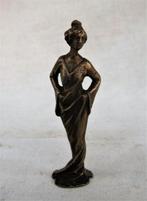 Jugendstil - Vienna, Wiener Bronze vrouw in lange jurk (8011, Enlèvement ou Envoi