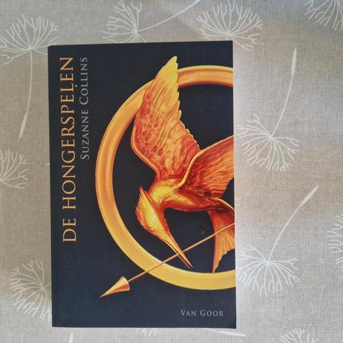 Suzanne Collins - De hongerspelen, Boeken, Thrillers, Zo goed als nieuw, Amerika, Ophalen