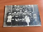 Oude postkaart-klasfoto met kinderen, Verzamelen, Postkaarten | Themakaarten, Verzenden, Voor 1920, Ongelopen, Kinderen