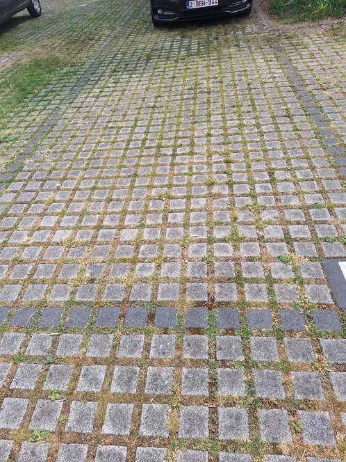 Autostaanplaats te koop (2 stuks)., Immo, Garages en Parkeerplaatsen