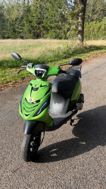 Zip iget 2021 (B klasse) beschikbaar voor biedingen