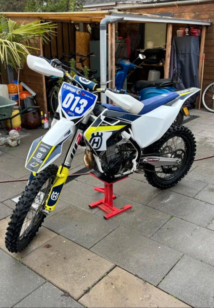 Super Nette Husqvarna fc 450 4takt BJ 2018, Fietsen en Brommers, Brommers | Crossbrommers, Ophalen