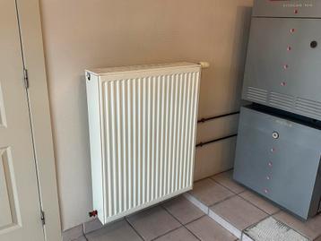 Radiator H90B70 beschikbaar voor biedingen