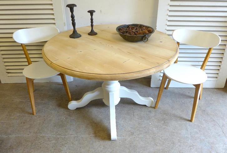 witte landelijke ronde uitschuifbare eettafel 110-150, Huis en Inrichting, Tafels | Eettafels, Zo goed als nieuw, 100 tot 150 cm