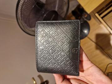 Portefeuille Tommy Hilfiger avec boîte et papiers, Enlèvement, Comme neuf