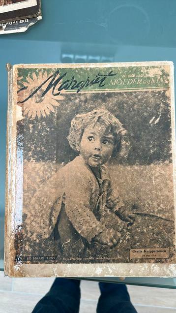 Oud weekblad van 1951 beschikbaar voor biedingen