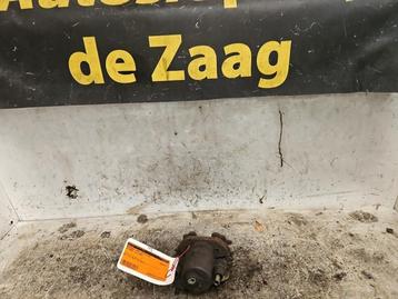 Remklauw (Tang) rechts-voor van een Volkswagen Caddy beschikbaar voor biedingen