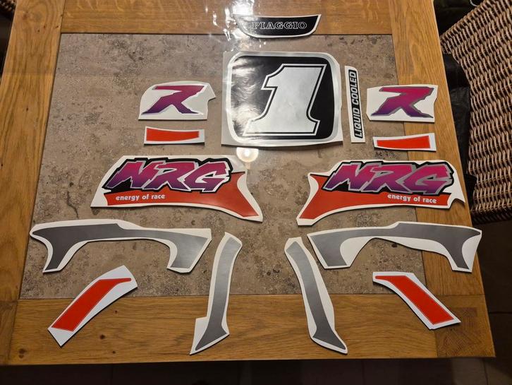 Piaggio Nrg Mc1 stickerset uit Italië, Motoren, Accessoires | Stickers, Ophalen
