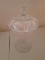 Bonbonniere in kristal, Enlèvement