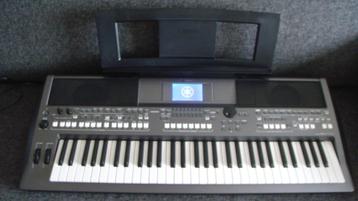 Yamaha PSR-S670 Professioneel keyboard beschikbaar voor biedingen