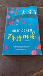 Julie Cohen - Zij, jij en ik, Boeken, Literatuur, Ophalen, Julie Cohen, Zo goed als nieuw, Amerika