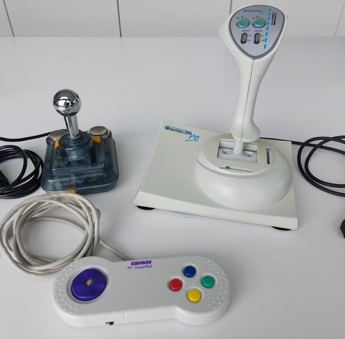 3 retro joysticks pc uitvoering  ( goede staat ), Computers en Software, Joysticks, Gebruikt, Ophalen