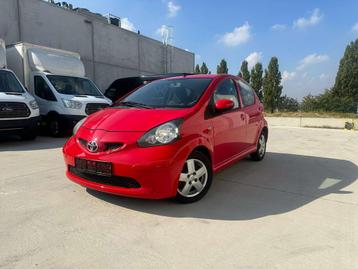 Toyota Aygo Aygo 1.0 / 12 mois garantie/airco / 5 portes beschikbaar voor biedingen