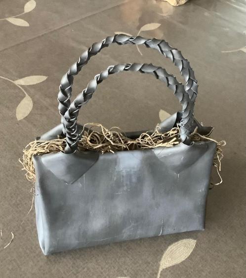 Handtas in LOOD, Antiek en Kunst, Antiek | Tin, Ophalen of Verzenden