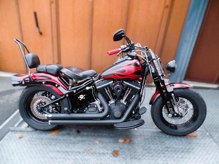 Crossbones 1584cm3 2009 78cc nieuwe staat gar 1.2.3 jaar jhb, Motoren, Motoren | Harley-Davidson, Bedrijf, Chopper, meer dan 35 kW