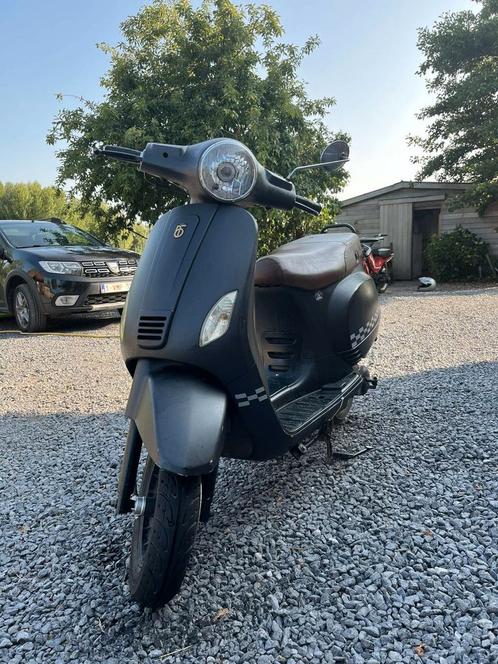 Scooter btc riva b klasse met papieren, Fietsen en Brommers, Brommers | Overige merken, Gebruikt, Klasse B (45 km/u), Ophalen
