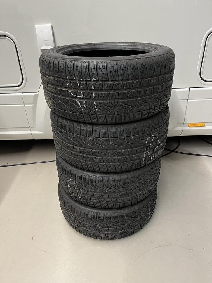 4x Pirelli Sottozero winter Porsche 718 Boxster 235-45-18 94, Auto-onderdelen, Banden en Velgen, Band(en), Winterbanden, 18 inch
