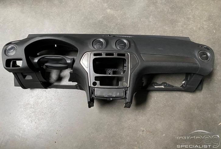FORD MONDEO 2007-2014 dashboard zonder airbags 7S71-A04310-A, Auto-onderdelen, Dashboard en Schakelaars, Ford, Gebruikt, Ophalen of Verzenden