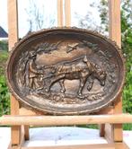 plat mural decoratif bronze cheval de trait (2), Antiquités & Art, Bronze, Enlèvement ou Envoi