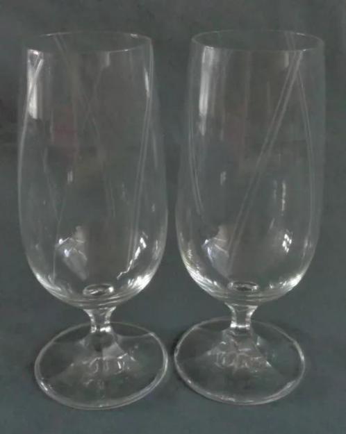 2x kristal bierglas glas op voet H16xO5,5cm 30cl CRYSTAL gla, Huis en Inrichting, Keuken | Servies, Zo goed als nieuw, Glas, Verzenden