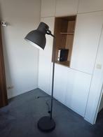 Staanlamp (hektar Ikea), Huis en Inrichting, Lampen | Vloerlampen, Zo goed als nieuw, Ophalen