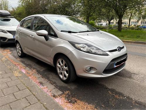 Ford fiesta benzine 1,4 automaat bj 2012 met 98500 kl, Auto's, Ford, Particulier, Fiësta, ABS, Airbags, Airconditioning, Bluetooth