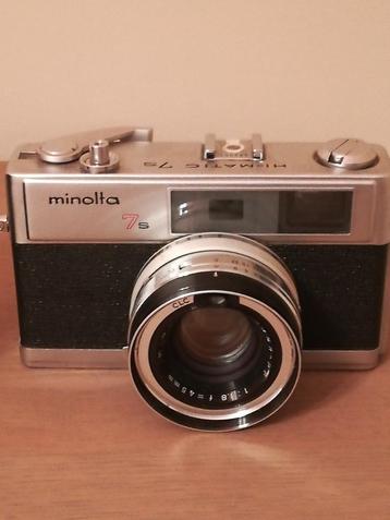 minolta Hi-Matic 7S meetzoekercamera met camera tas