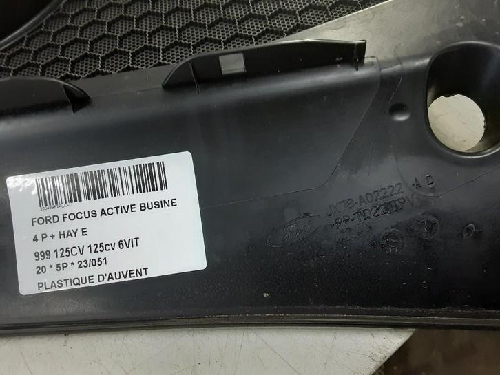 SIERLIJSTEN VOORRUIT Ford Focus 4 (JX7BA02222), Auto-onderdelen, Carrosserie, Ford, Voor, Gebruikt