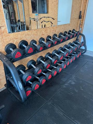 Ziva dumbbellset met Matrix rek beschikbaar voor biedingen