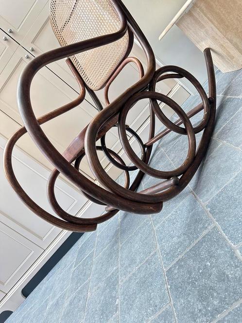 Vintage schommelstoel, Antiek en Kunst, Antiek | Meubels | Stoelen en Sofa's, Ophalen