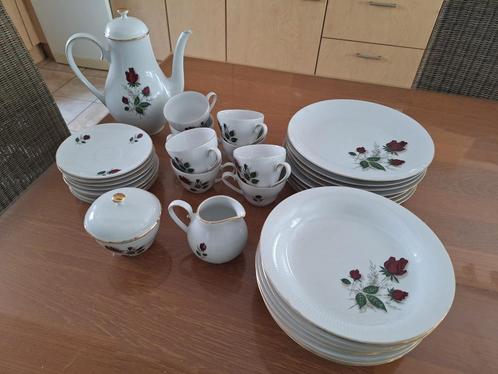 Compleet serviesset 8st. „rozen” patroon gouden rand, Antiek en Kunst, Antiek | Servies compleet, Ophalen