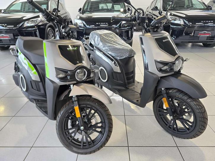 L1e two-seater 45 km/u MY23 5,6 kWh, Auto's, Overige Auto's, Bedrijf, Te koop, Metaalkleur, Elektrisch, Euro 6, Overige carrosserie
