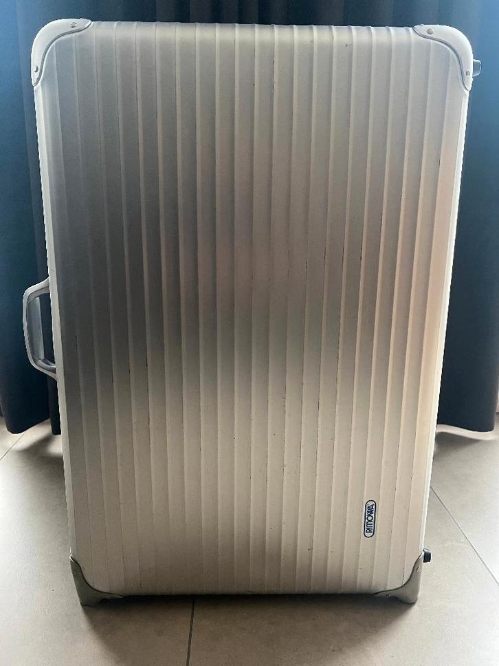 Rimowa XL, Handtassen en Accessoires, Koffers, Gebruikt, Metaal, 70 cm of meer, 45 tot 55 cm, Slot, Uitschuifbare handgreep, Wieltjes