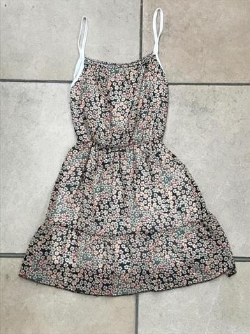 Nieuwe Gebloemde zomerjurk met spaghetti bandjes beschikbaar voor biedingen