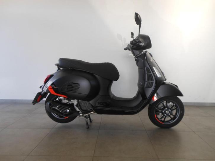 Vespa GTS Super Sport 125, Motoren, Motoren | Overige merken, Bedrijf, Scooter, 12 t/m 35 kW, 1 cilinder, Minimaal motorrijbewijs A1