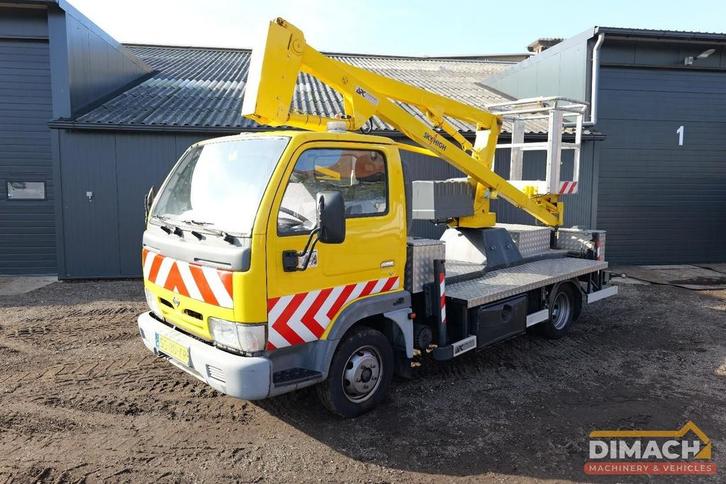 Nissan NISSAN CABSTAR E Sky high autohoogwerker 12meter elek, Auto's, Bestelwagens en Lichte vracht, Bedrijf, Diesel