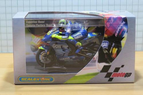 Valentino Rossi Scalextric Yamaha YZR -M1 2004 1:18, Hobby & Loisirs créatifs, Voitures miniatures | 1:18, Neuf, Moteur, Autres marques