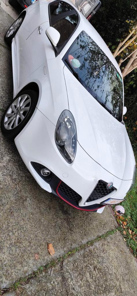 Alfa romeo 1.4 120pk, Autos, Alfa Romeo, Particulier, Giulietta, ABS, Air conditionné, Bluetooth, Cruise Control, Isofix, Jantes en alliage léger