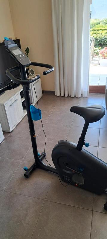 Hometrainer nieuw Domyos 140, Sport en Fitness, Ophalen, Zo goed als nieuw, Hometrainer