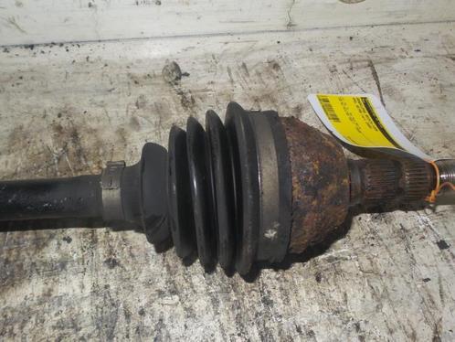 Aandrijfas rechts-voor van een Opel Astra, Auto-onderdelen, Remmen en Aandrijving, Opel, Gebruikt, 3 maanden garantie, Ophalen of Verzenden