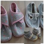 Pantoffels voor meisjes maat 22, Kinderen en Baby's, Kinderkleding | Schoenen en Sokken, Ophalen, Meisje