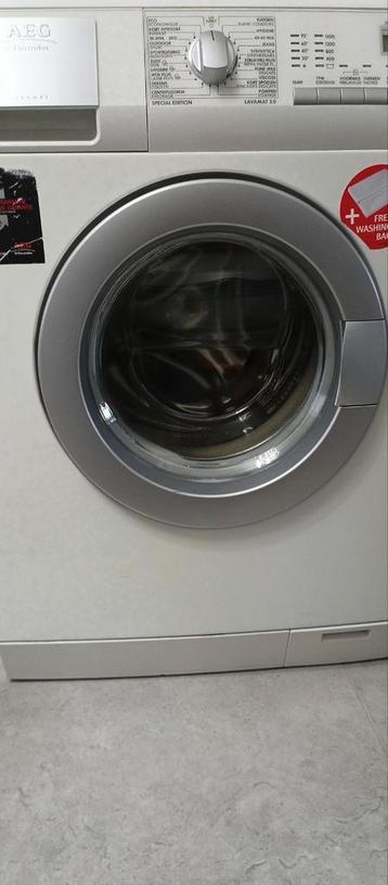 AEG Lavamat speciaal edition wasmachine 7kg 1400 ttm, Elektronische apparatuur, Wasmachines, Ophalen, Zo goed als nieuw
