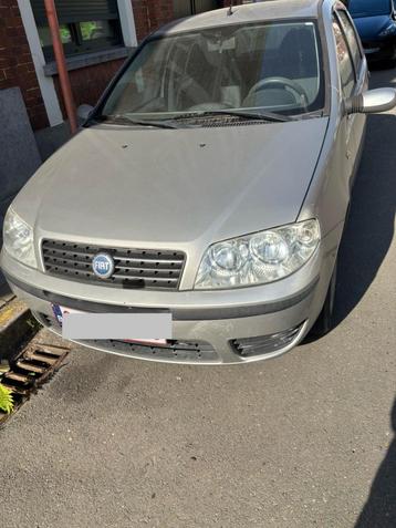 Fiat Punto 1.4 Benzine, 110 000 km, 70 kW, Euro 4, Auto's, Particulier, Punto, Euro 4, Zilver of Grijs