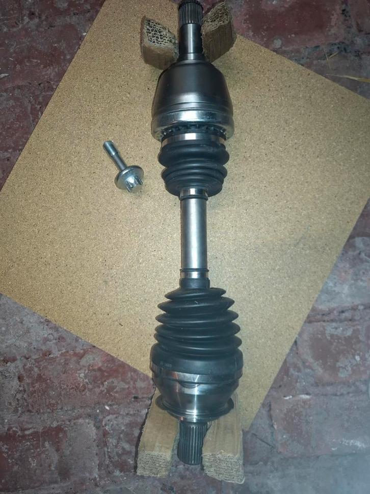 Aandrijfas/Cardanas links/gauche, Auto-onderdelen, Transmissie en Toebehoren, Mercedes-Benz, Nieuw, Ophalen of Verzenden