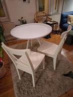 Ronde tafel en 2 bijpassende stoelen, Huis en Inrichting, Tafels | Eettafels, Ophalen, Zo goed als nieuw, Rond