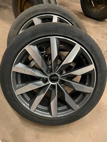 Banden en velgen Audi A4 beschikbaar voor biedingen