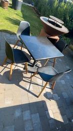 Tafel met ijzeren poot en 4 stoelen, Ophalen, Gebruikt