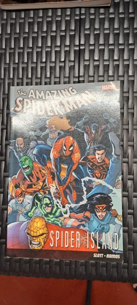 The Amazing Spider-Man: Spider-Island Comic [2014], Boeken, Strips | Comics, Gelezen, Eén comic, Amerika, Ophalen of Verzenden