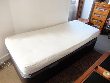 MATELAS FUTON, Matelas, 200 cm, Une personne, Comme neuf
